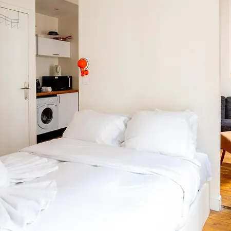 Apartment Charming Apt Near Montmartre