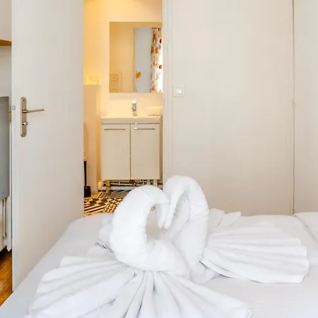 Charming Apt Near Montmartre Apartment Paris