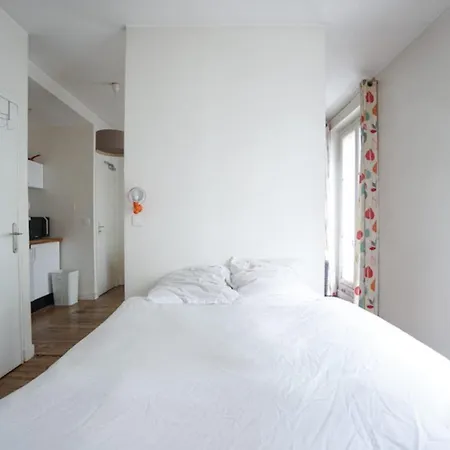 Charming Apt Near Montmartre Apartment